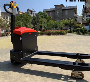 小辣椒手機(jī)發(fā)貨倉庫托盤搬運車